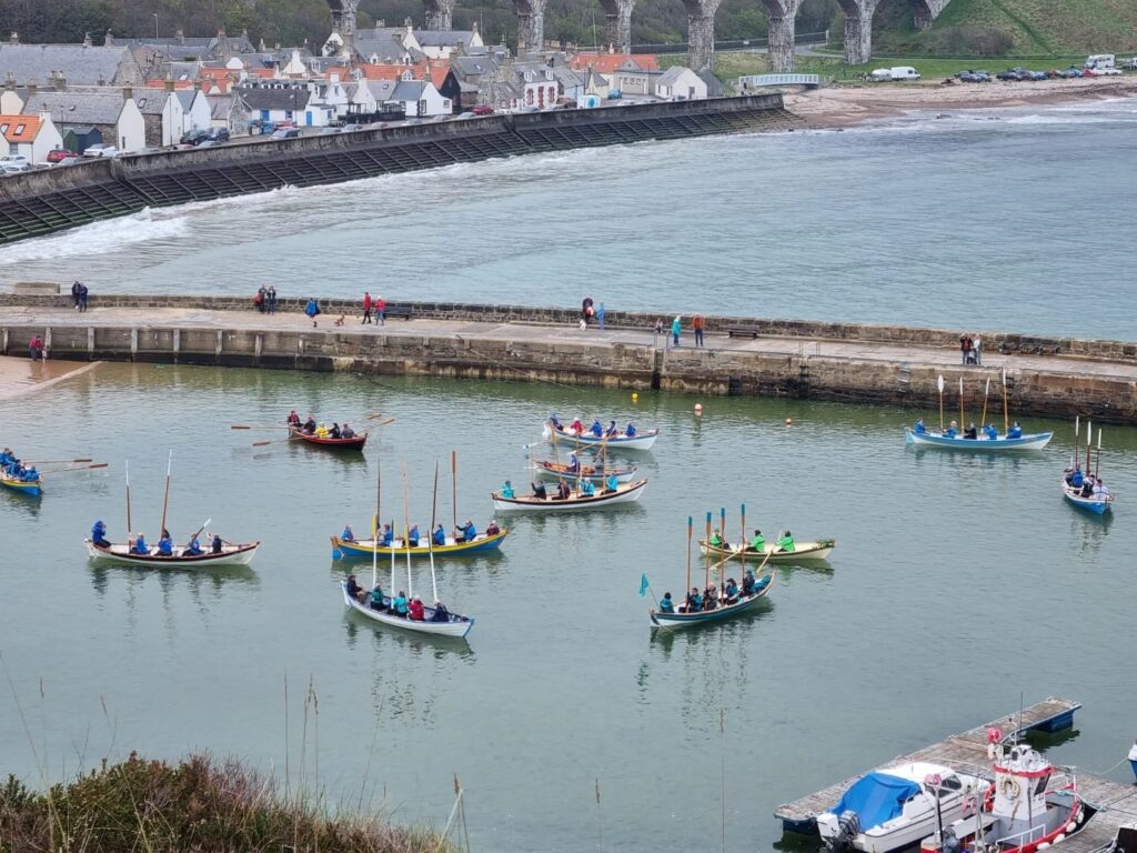 Oars salute to new Wemyss Skiff